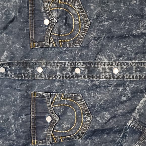 XSmall wornonce True Religion imitation jean shirt button for Rolling sleeves up - Picture 4 of 8